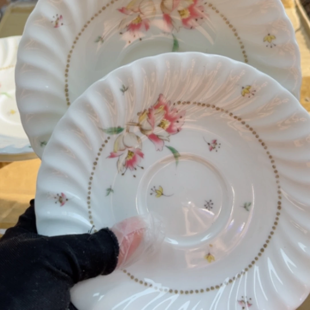 【闪购商品】玻璃茶盏一**猪
