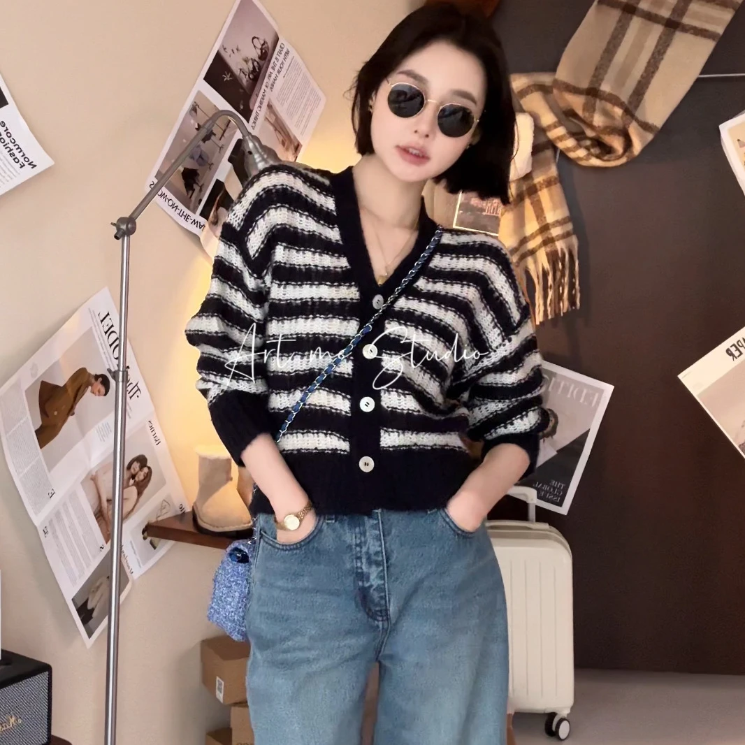 Artme瓜瓜呀【蓝条纹横条纹撞色镂空针织毛衣外套】w24081