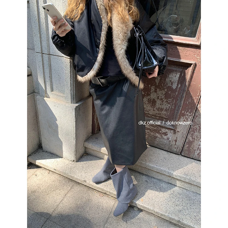 DKZ黑色夹棉PU皮直筒半身裙