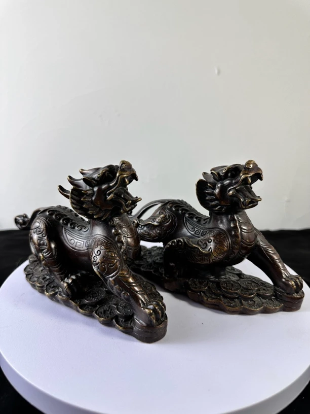 诚信经营 脚踩五帝貔貅