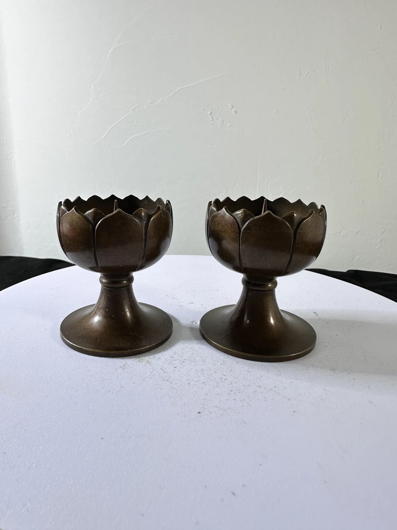 诚信经营 莲花烛台