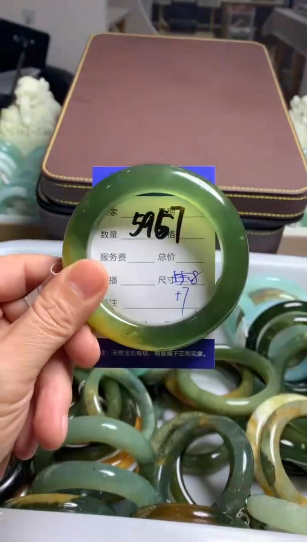 【闪购商品】蛇纹石玉手镯未镶嵌5957