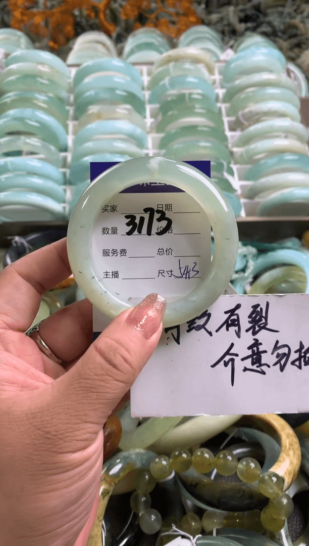 【闪购商品】蛇纹石玉手镯未镶嵌3173