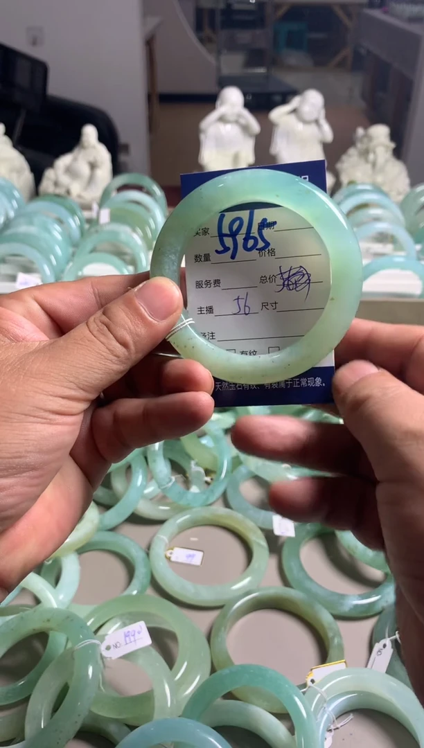 【闪购商品】蛇纹石玉手镯未镶嵌5965