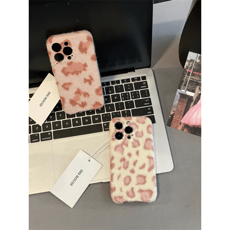 适用苹果系列iPhone15ins秋冬14pro毛绒豹纹13pro新款12手机壳