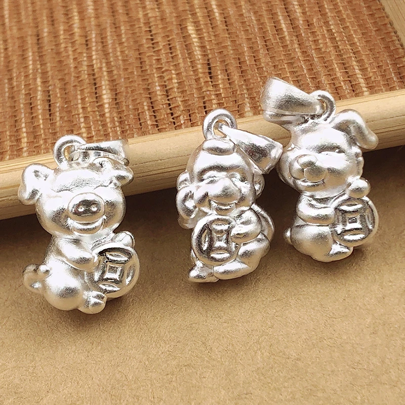 足银银制品 十二生肖银吊坠3D硬银牛年本命年999纯银项链坠