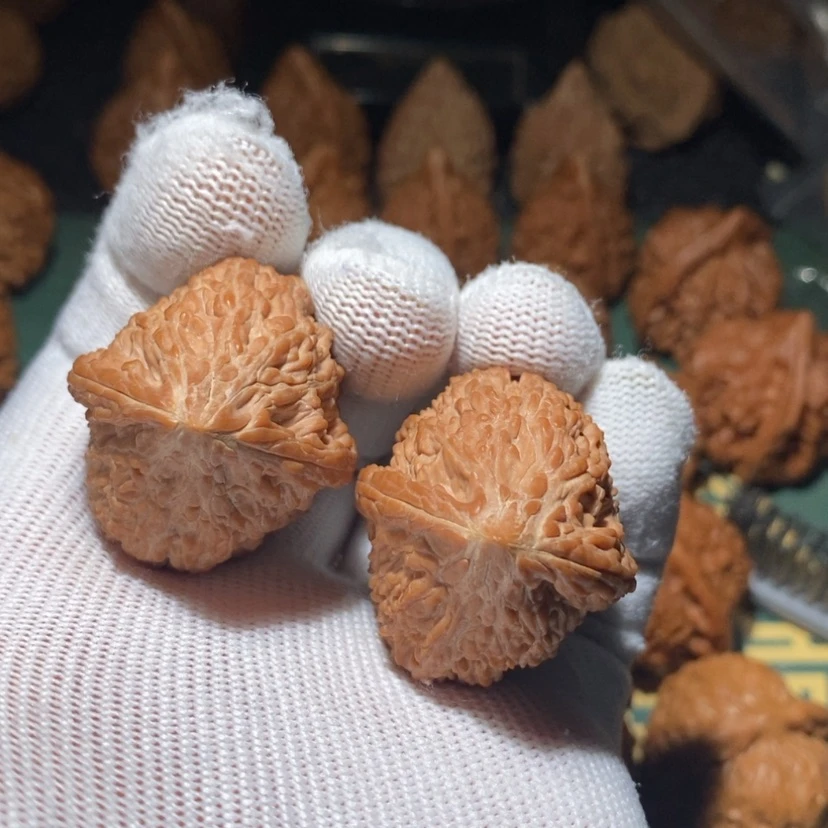 【闪购商品】文玩核桃吊坠0**8
