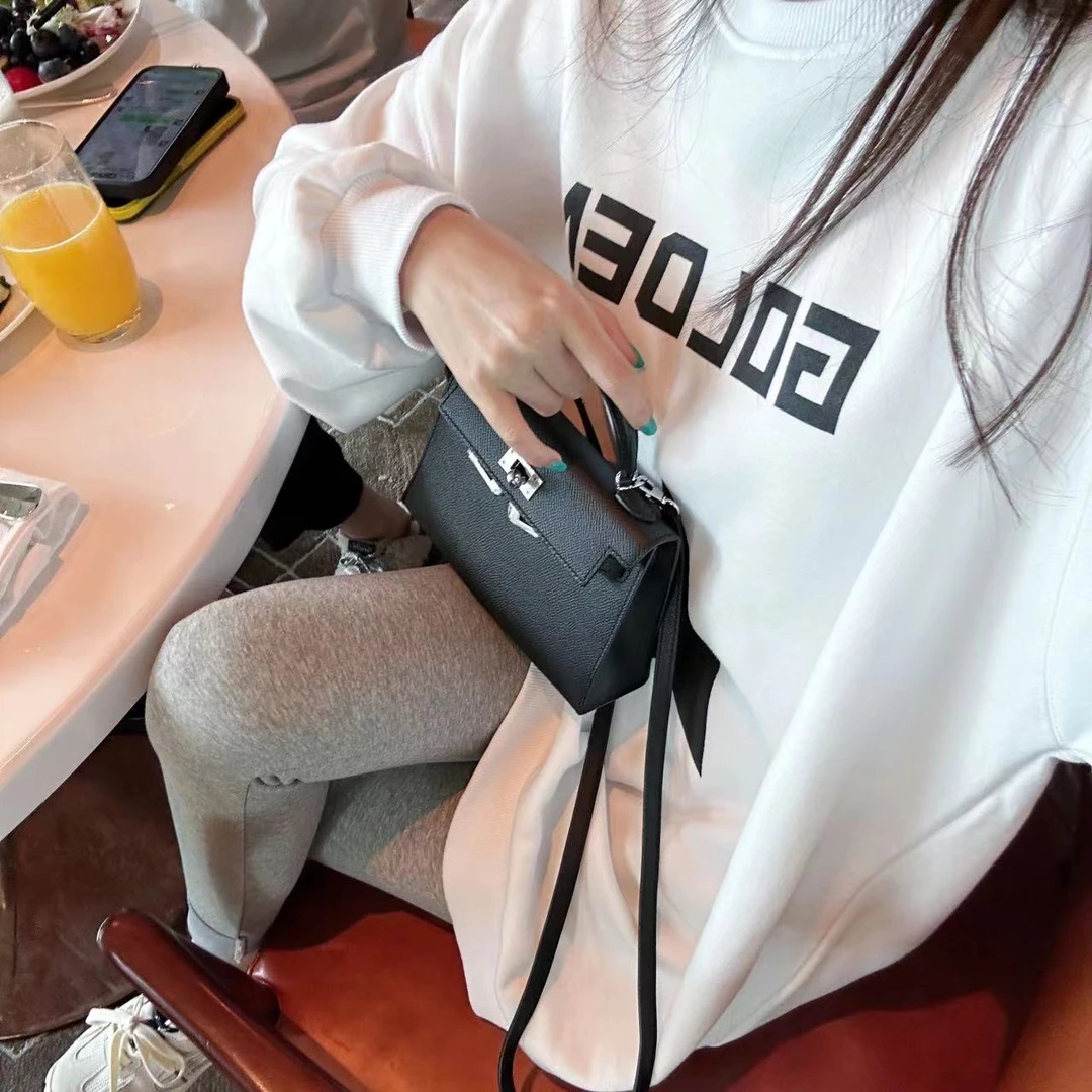 【BORAKOO】白色星星私服字母薄绒卫衣