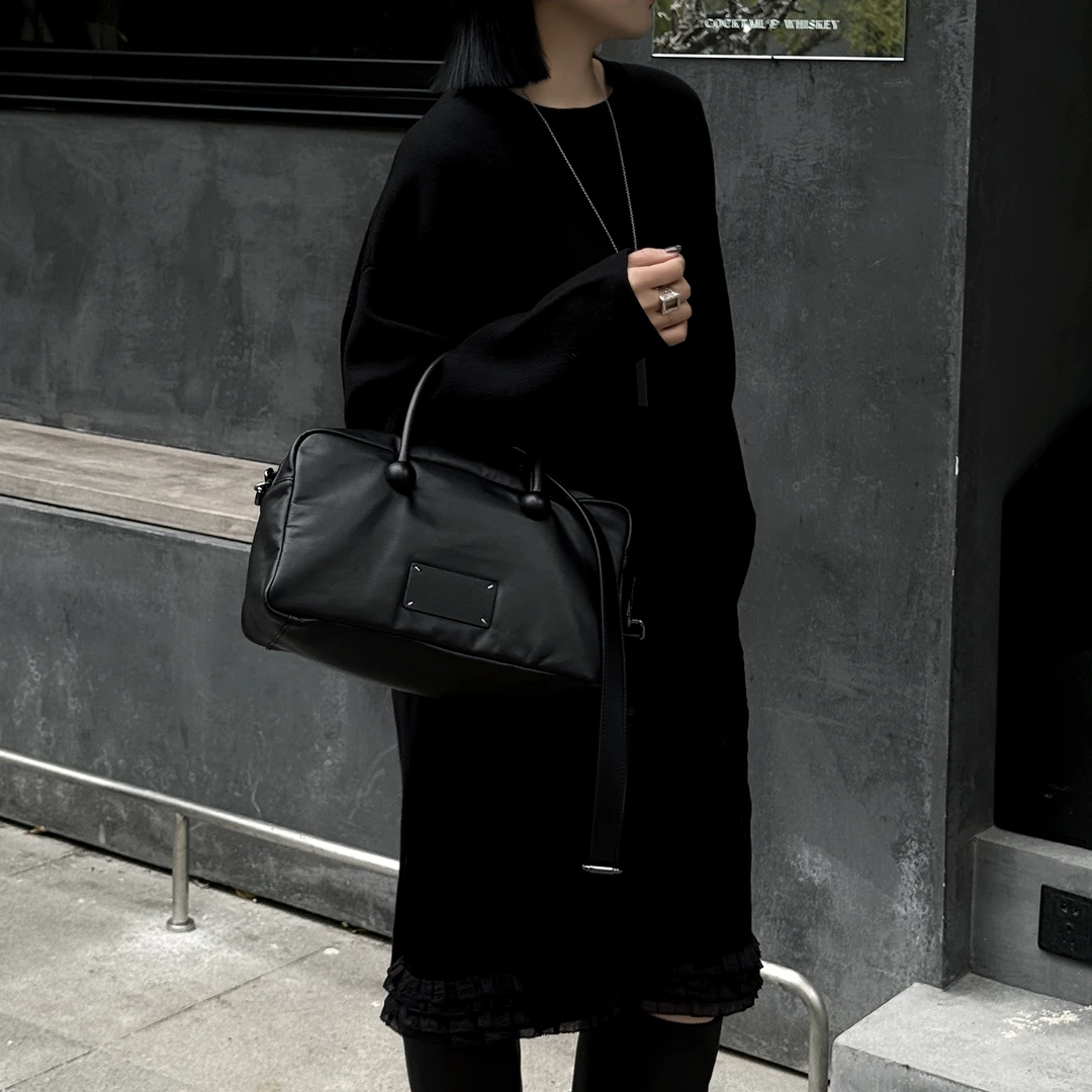 JISHE即奢高级感头层牛皮马丁百搭单肩斜挎枕头波士顿包AL8690