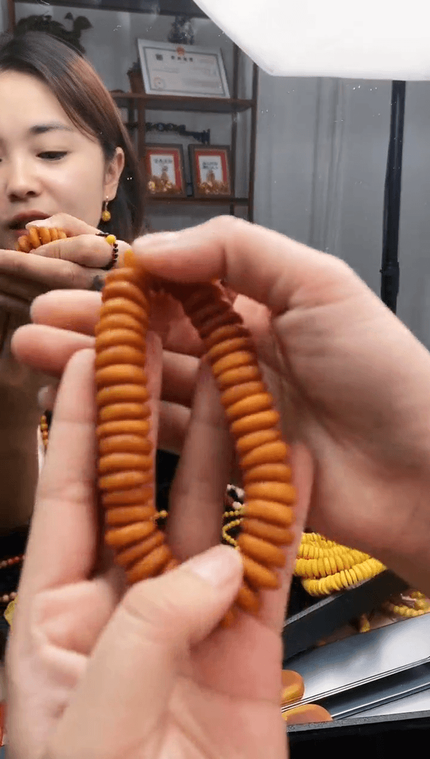 【闪购商品】琥珀裸石未镶嵌1