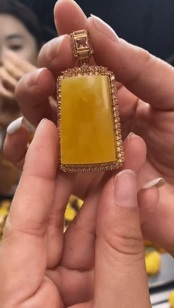 【闪购商品】琥珀裸石银S925镶嵌蜜蜡吊坠