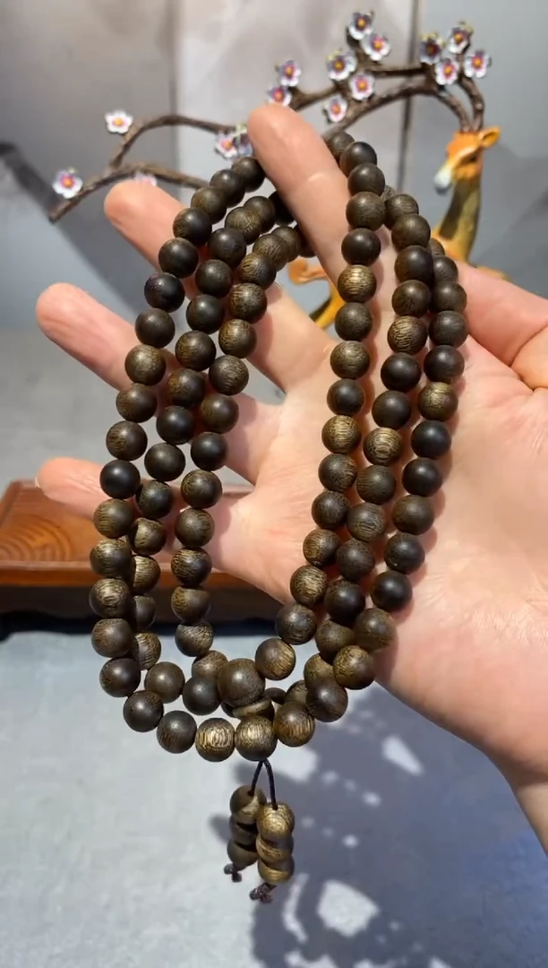 【闪购商品】沉香手串白棋沉水多圈Q08330420
