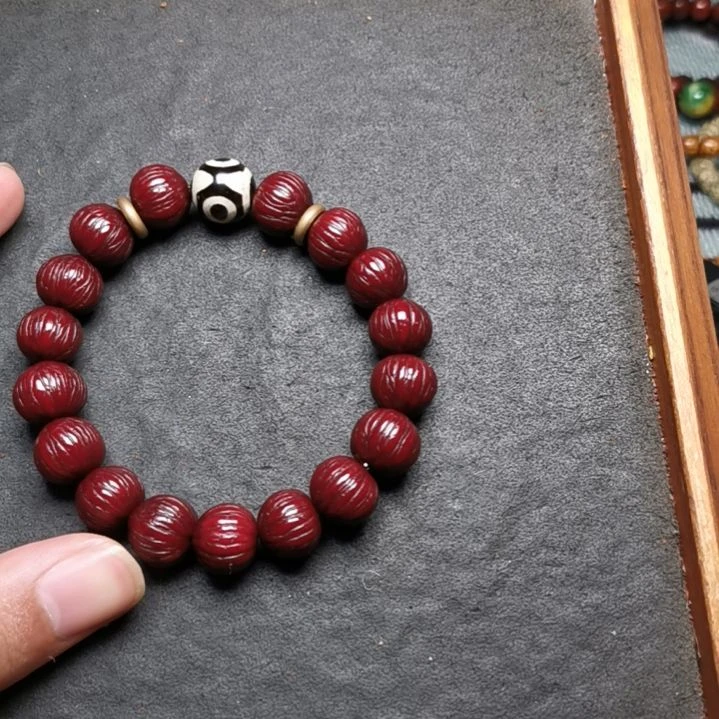 猴头核桃吊坠1111111111111