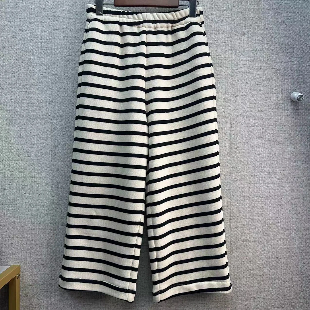 2360 秋冬季新款时尚经典条纹女士宽松大码直筒裤