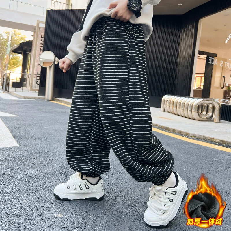 男童裤子6-12岁潮款一体加绒裤子2024新款大童秋冬款男孩加厚卫裤