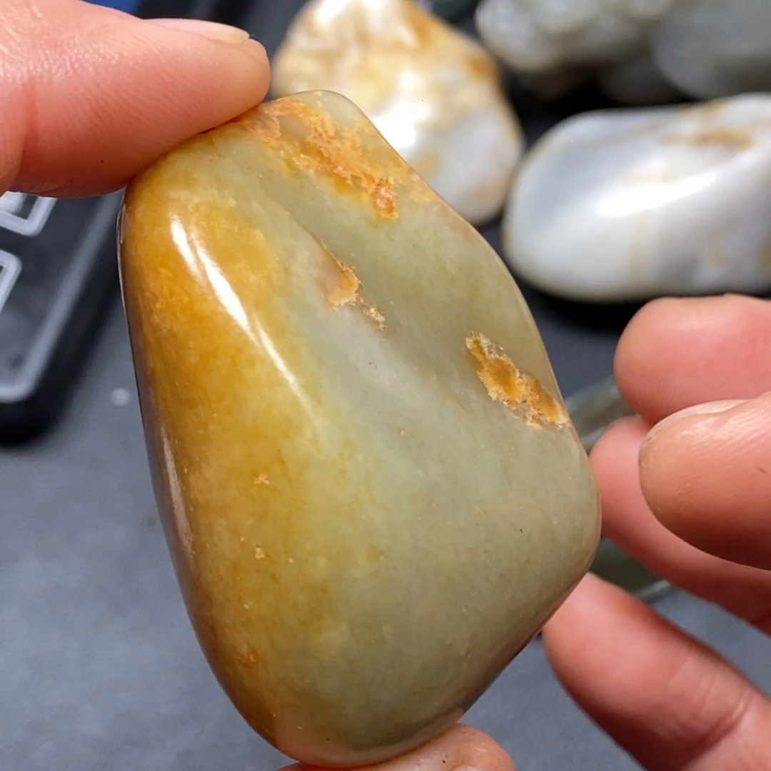 和田玉（糖玉）挂件未镶嵌