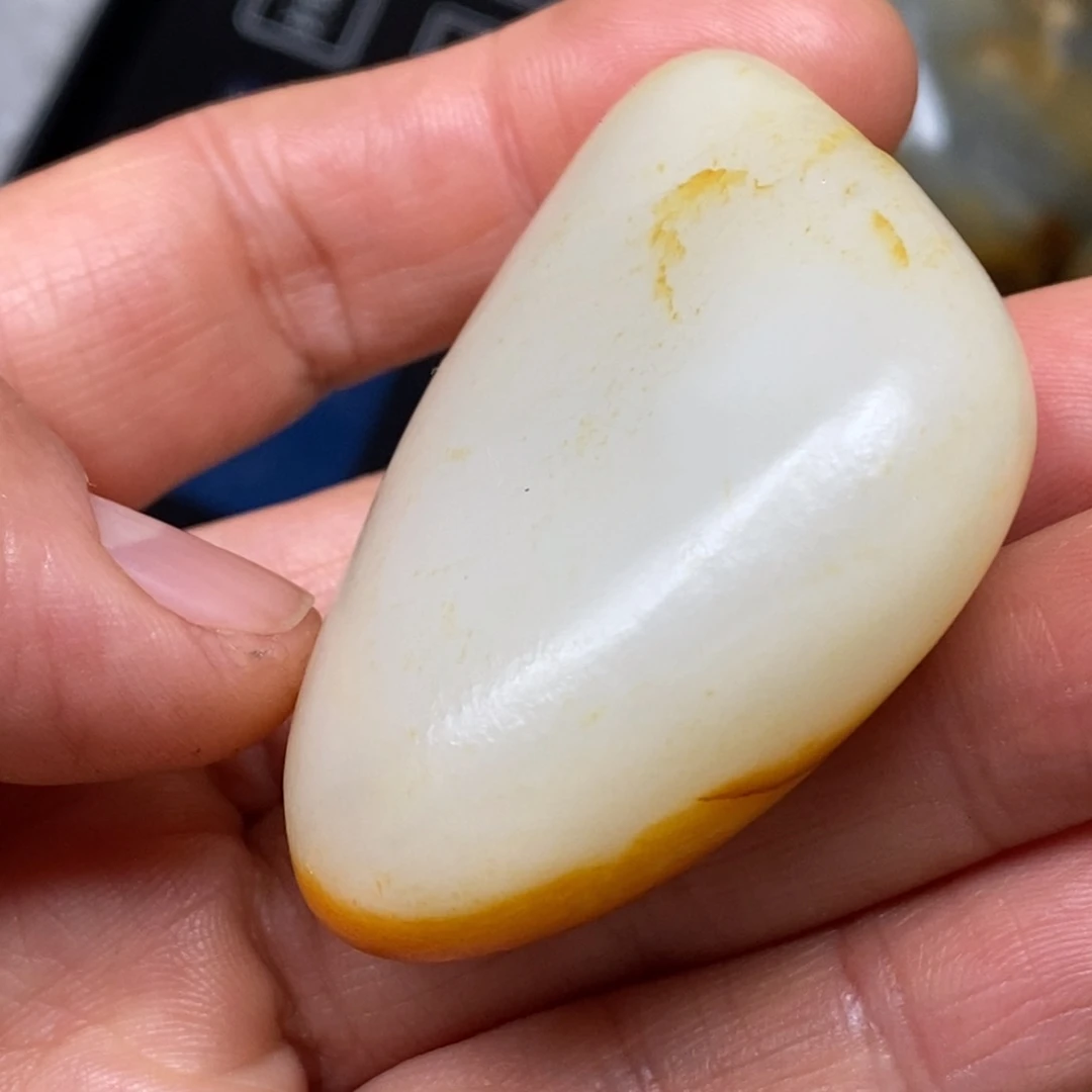 和田玉挂件未镶嵌平*哥