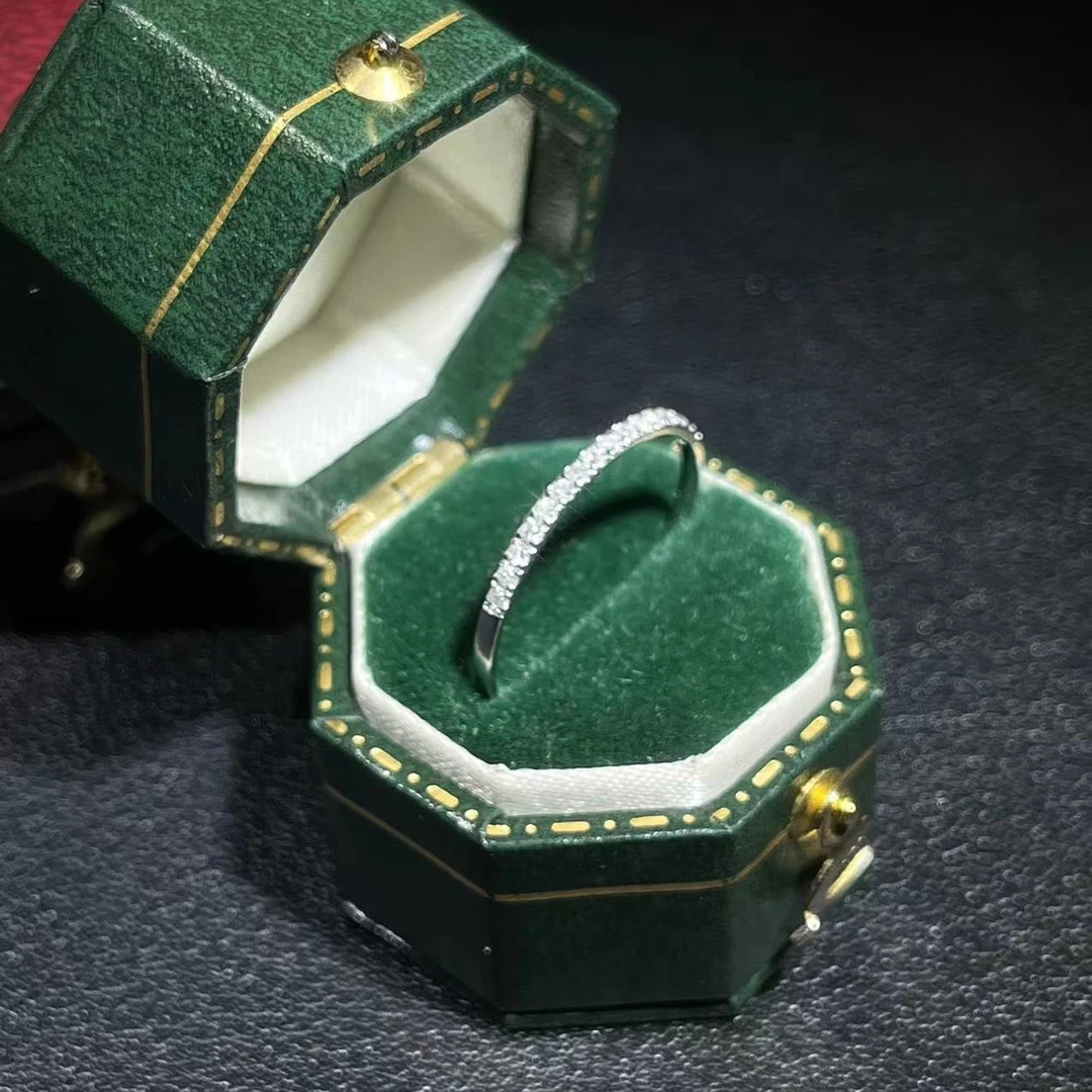 18k金镶嵌钻石10分排戒MK