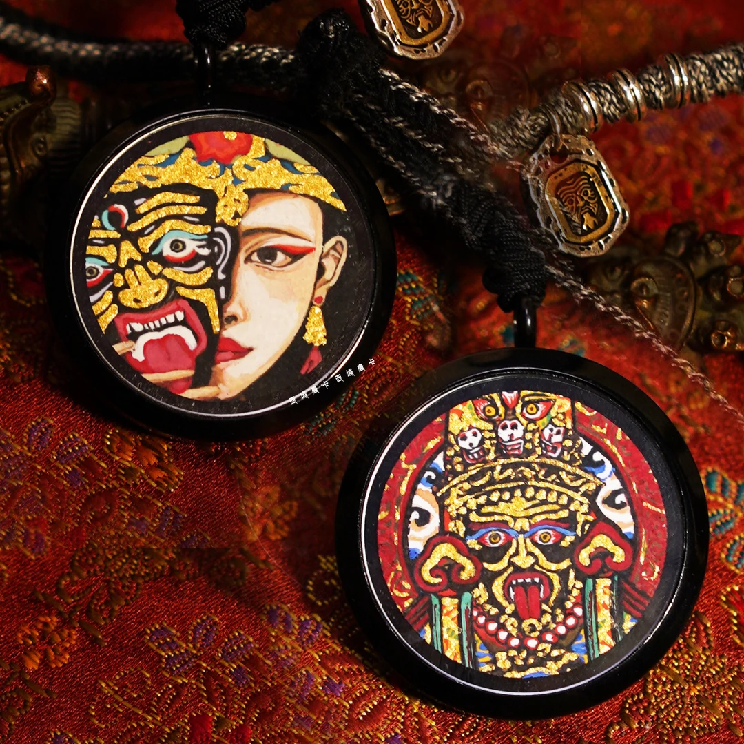 「圆融·福至」前世今生扎基拉姆 双面热贡文化彩绘脖挂