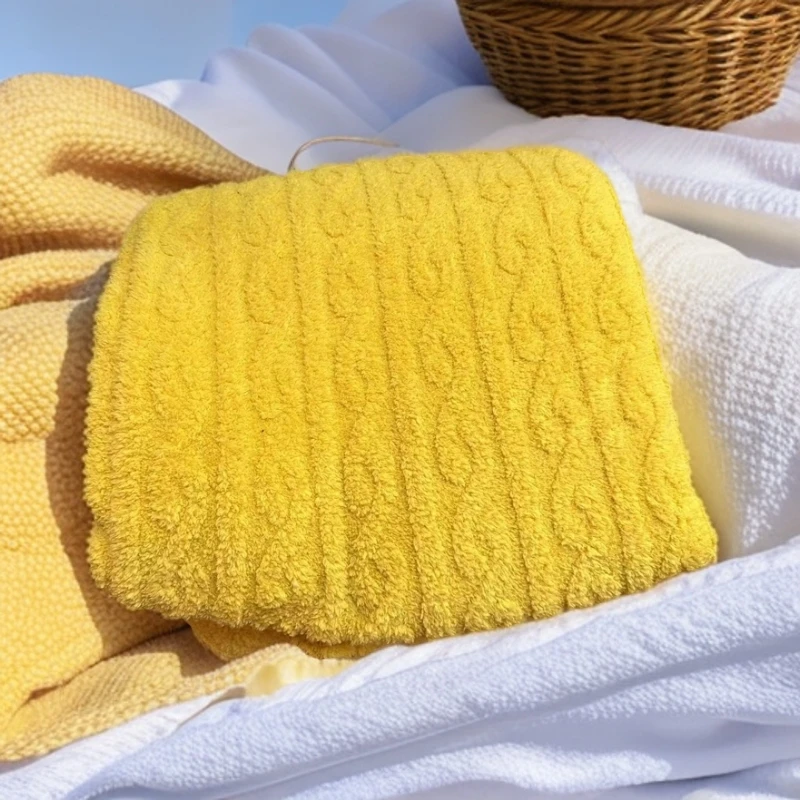 蕊希家纺推荐【柠檬黄色提花亲肤加厚加绒柔软1.8*2.0毛毯】
