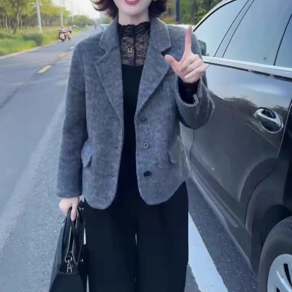 网红爆款秀2024秋季新款时尚翻领宽松显瘦小个子秋冬毛呢外套女