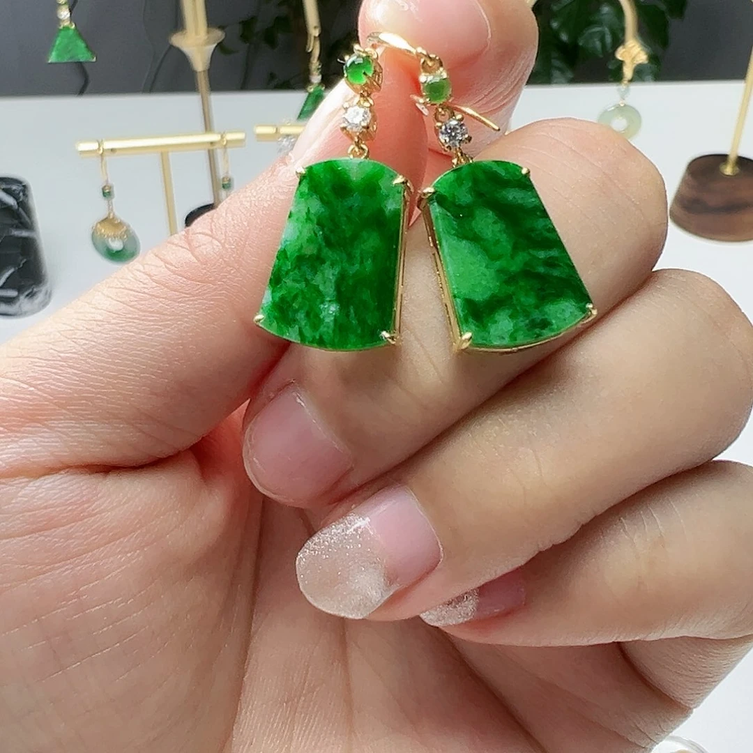 翡翠耳饰18K金镶嵌天然缅甸A货翡翠