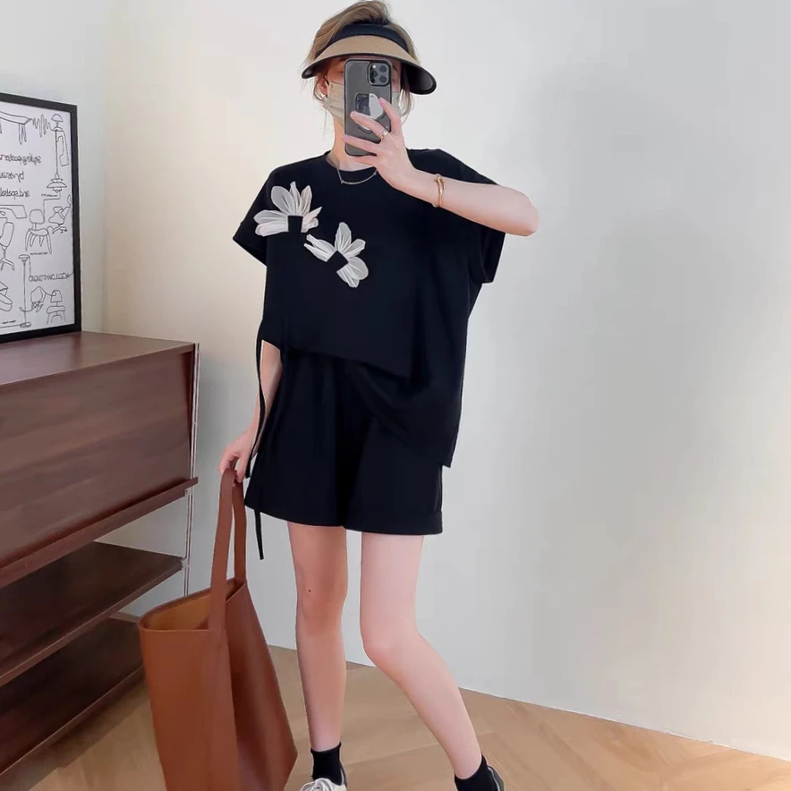 董小姐/661韩版立体花朵休闲套装