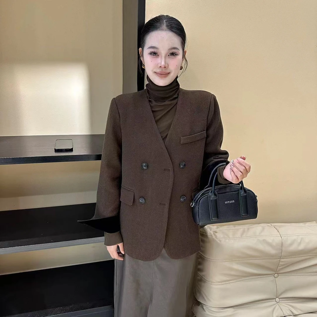 【摩登】2024新款袖开叉配色绒外套轻奢高级感百搭时尚网红TYX-050