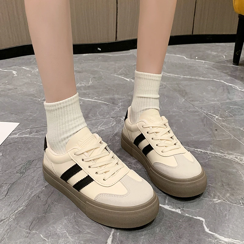 2023新款春秋板鞋休闲运动鞋复古学生小白德训鞋女