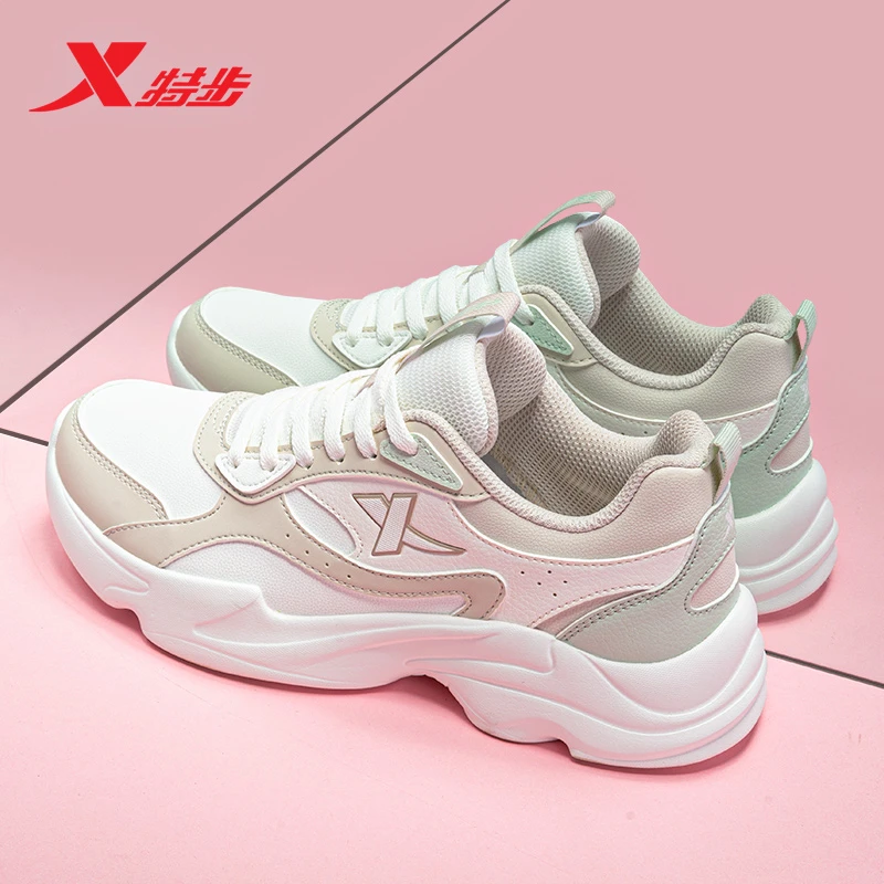 XTEP/特步轻便跑步鞋女鞋时尚厚底增高休闲鞋轻便软底减震运动鞋