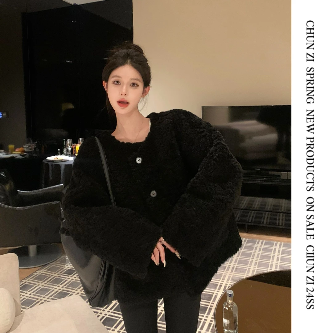 【CHUN ZI】小羊咩咩 短款宽松慵懒毛毛外套女冬保暖休闲上衣