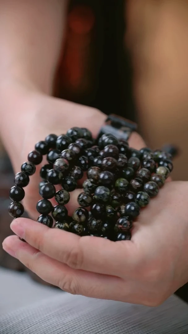 【闪购商品】瓷安山玉手串1.0