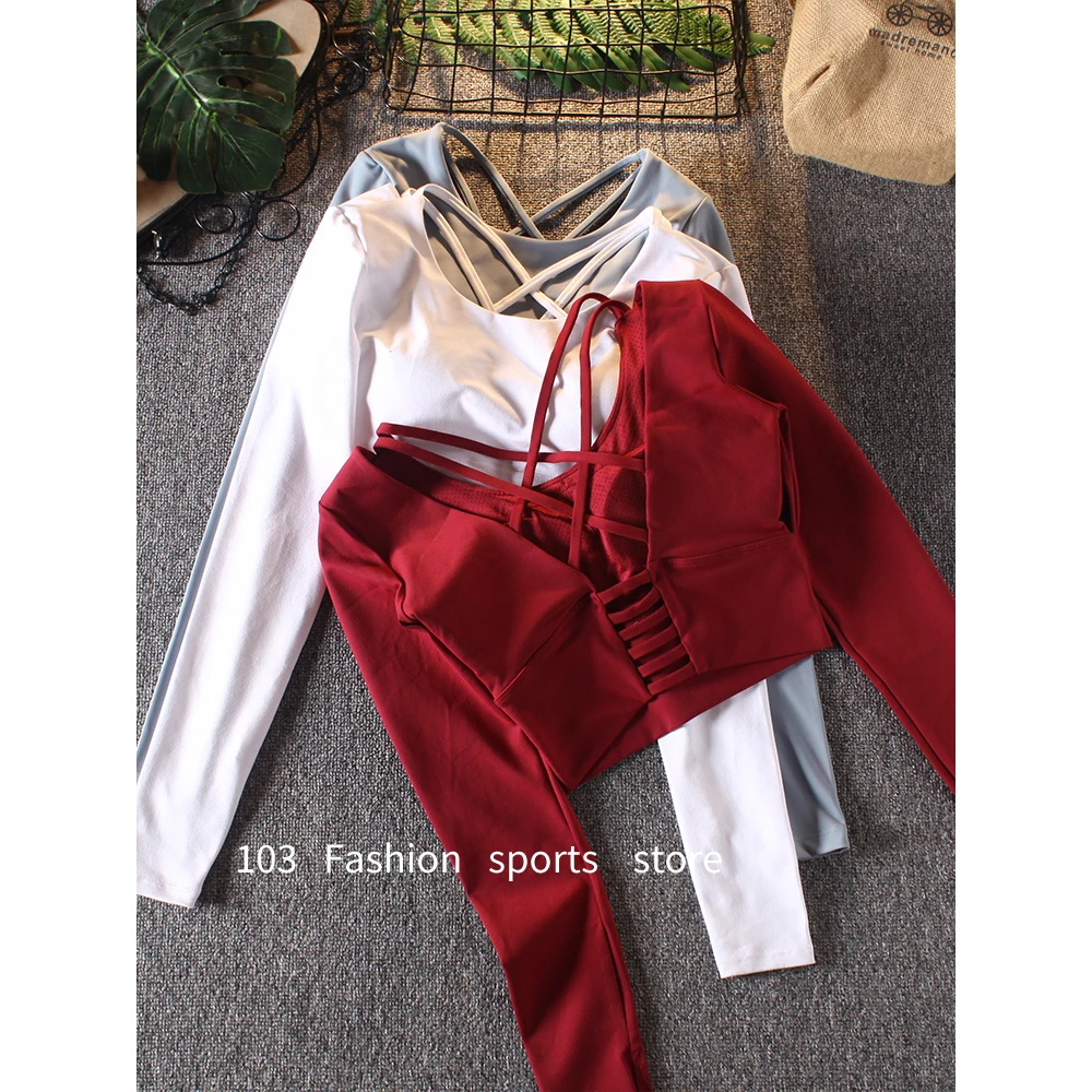 含胸垫红色女运动上衣速干裸感紧身短款露脐跑步健身服长袖美背