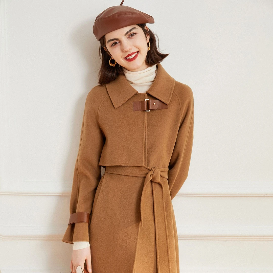 白鹿语秋冬新款时尚翻领设计感扣牉腰带中长款毛呢外套女BX30156