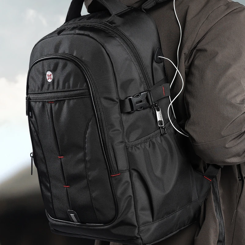 XINCADA/新潮代男士旅行背包大容量学生包高品质双肩包初中书包