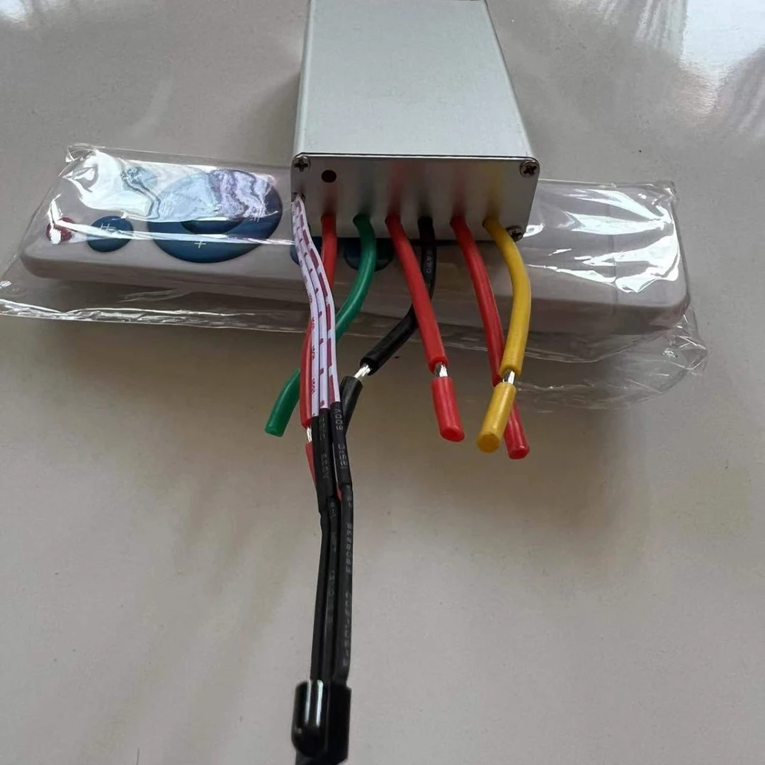 3-12v通用型宽电压平压路灯控制器带记忆断电不丢失，31模式工作