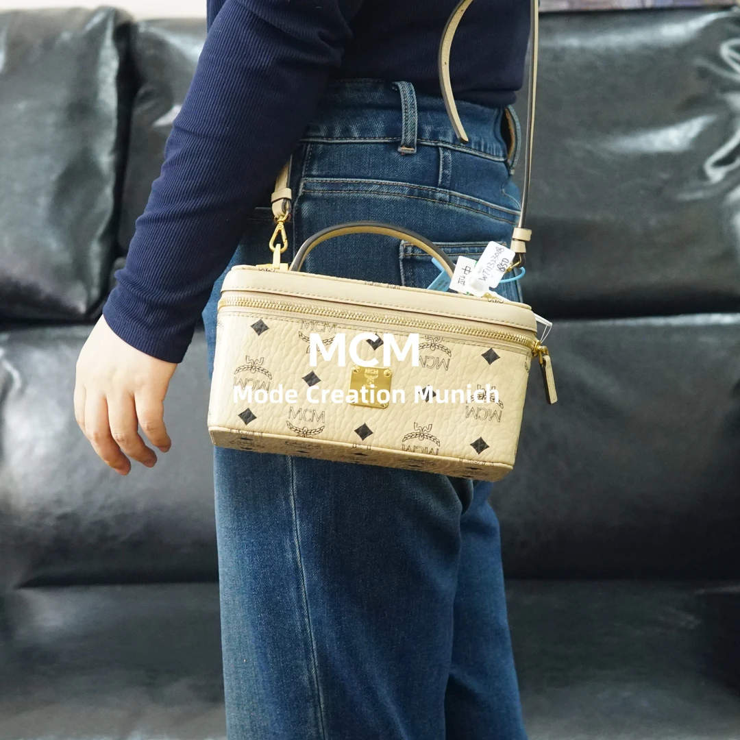 95新 MCM 米色盒子包/WT11323018/3018
