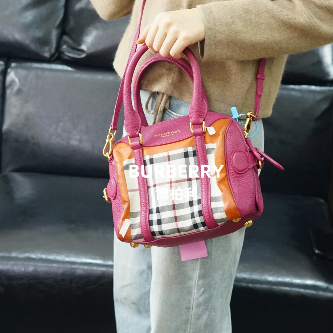 95新 BURBERRY/博柏利 格纹斜挎包/F3CZ10408319/8319