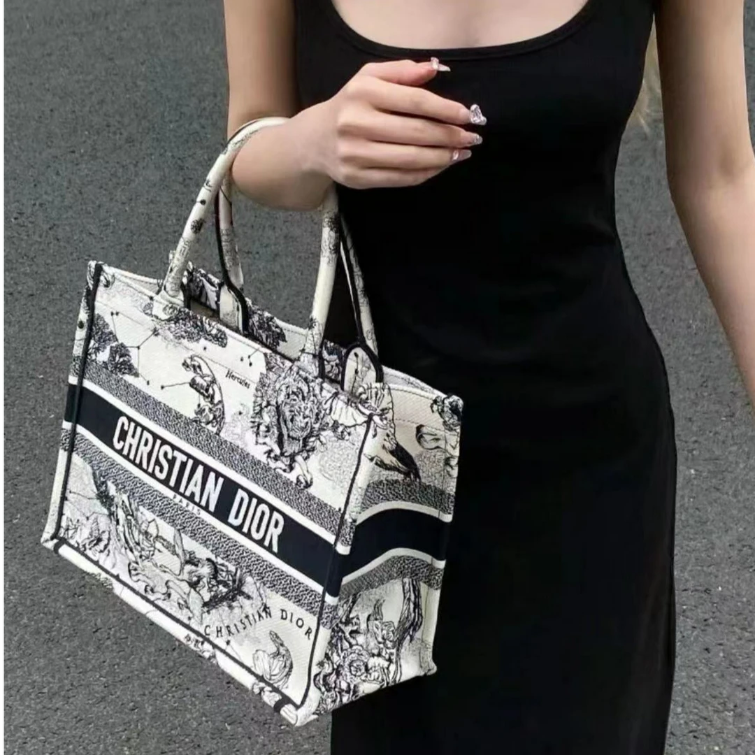 99新 DIOR/迪奥 dior tote星座中号手拎包 /公价无/甄选
