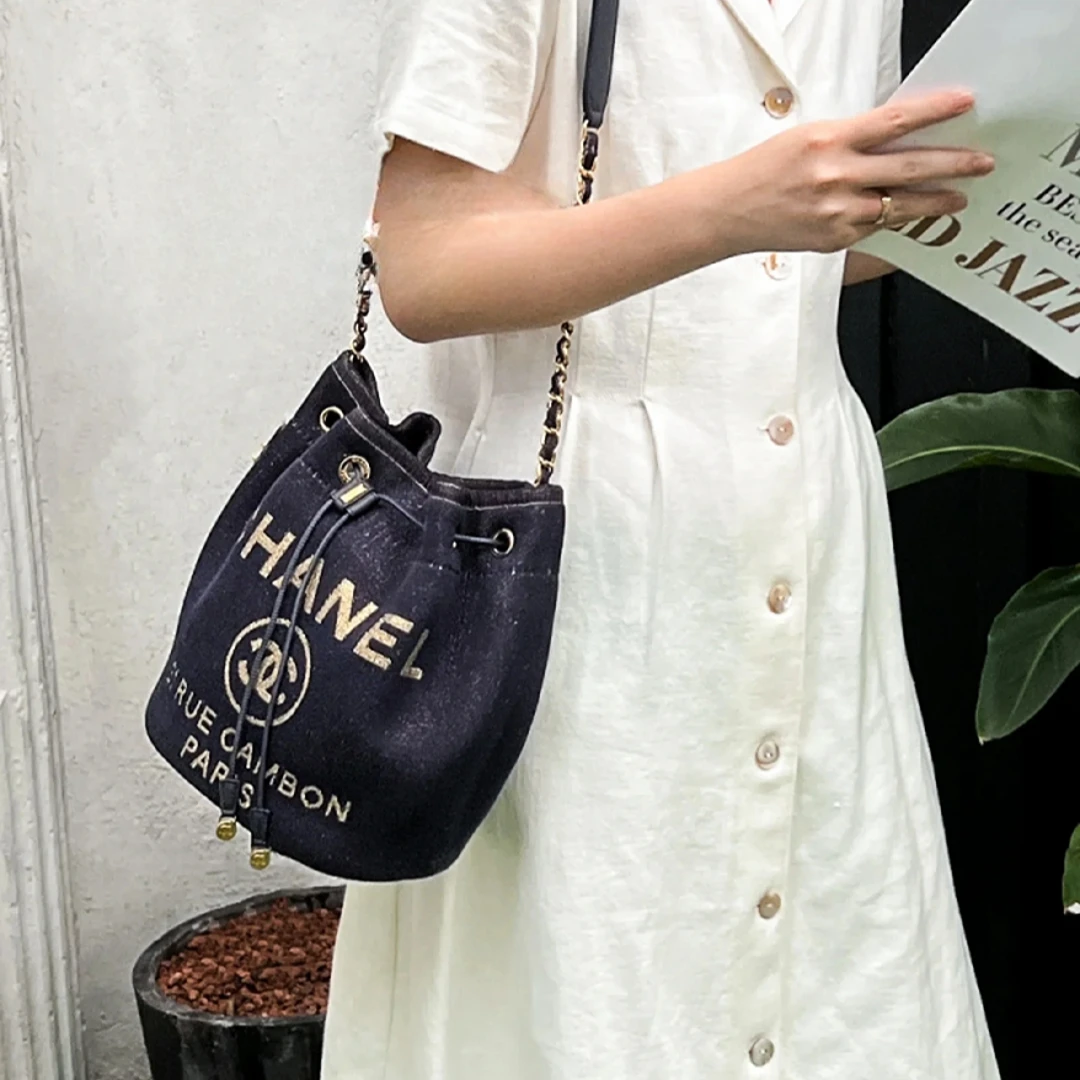 99新 Chanel/香奈儿 chanel 蓝色抽绳水单肩包/公价无/甄选