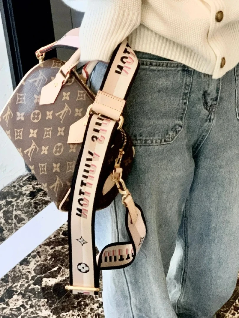 全新未使用 LouisVuitton/路易威登 lv speedy20黑肩带/公价/甄选