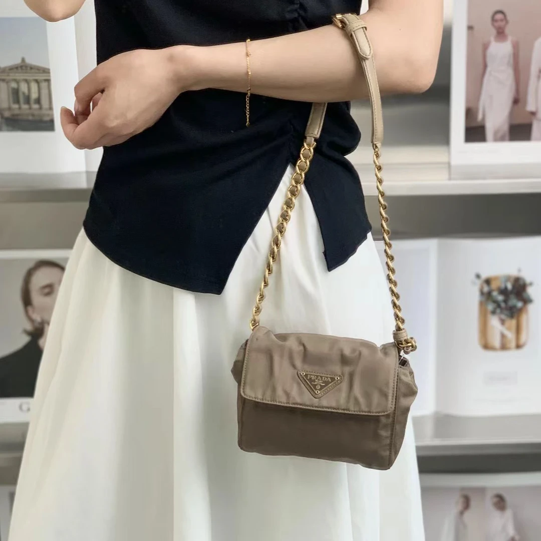 99新 Prada/普拉达 prada翻盖降落伞mini全原包/公价无/甄选