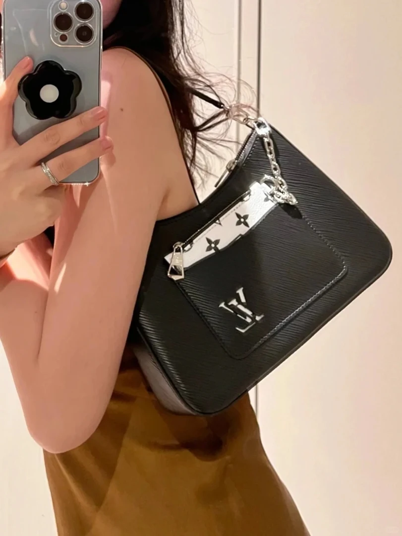 99新 LouisVuitton/路易威登 lv marelle 小号水波纹黑色/甄选