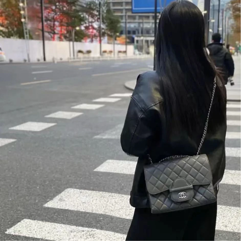 99新 Chanel/香奈儿 香奈儿cf 菱格纹链条包灰银/公价无/甄选