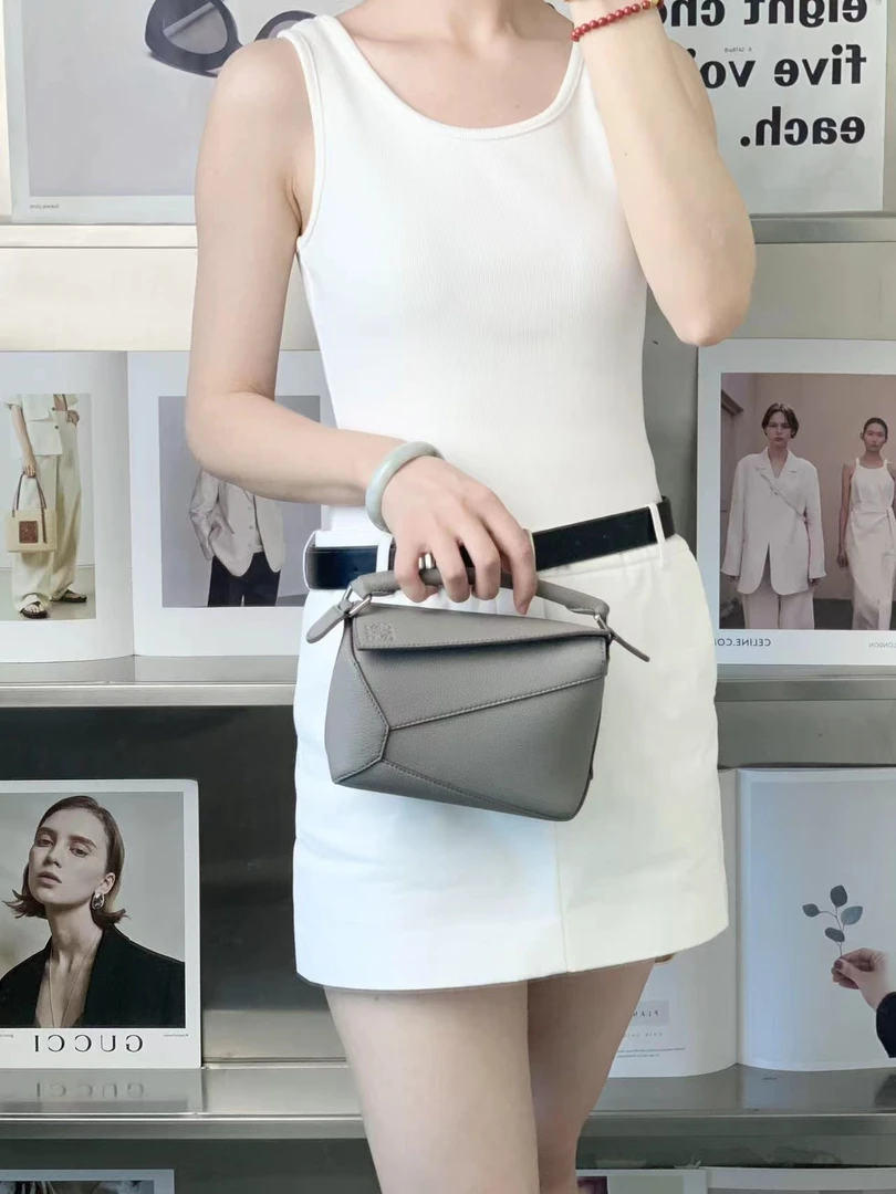 99新 LOEWE/罗意威 puzzle 几何包mini灰色/公价无/甄选