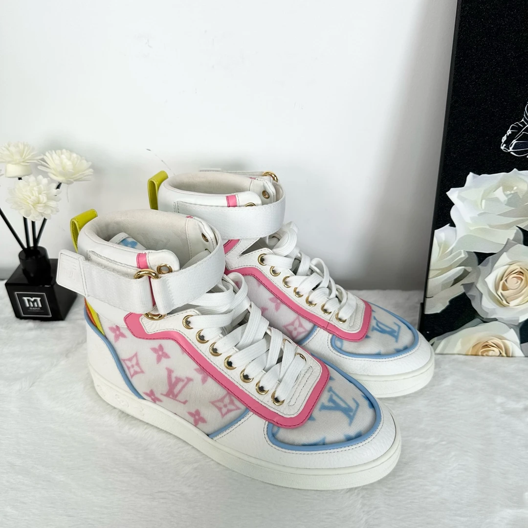 lv/35码/网纱蓝粉拼色高帮板鞋/99新/TT0151白色时尚百搭潮流潮鞋
