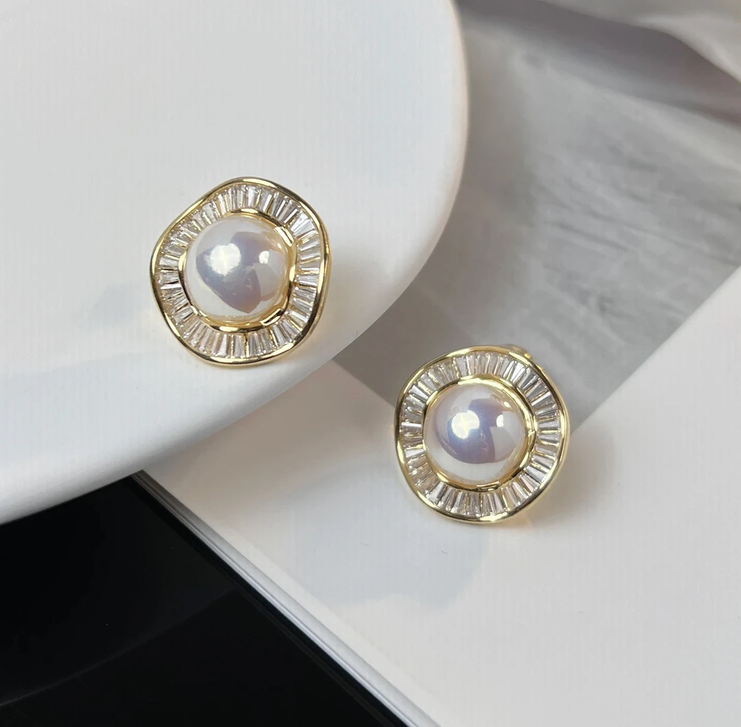 铜合金合成锆石耳饰 热巴同款气质小香风百搭法式优雅耳钉A040