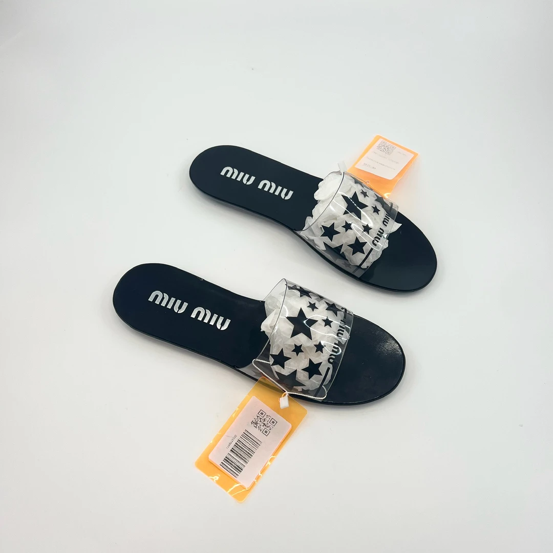 （全新闲置）/miumiu/39码/透明黑色五角星拖鞋