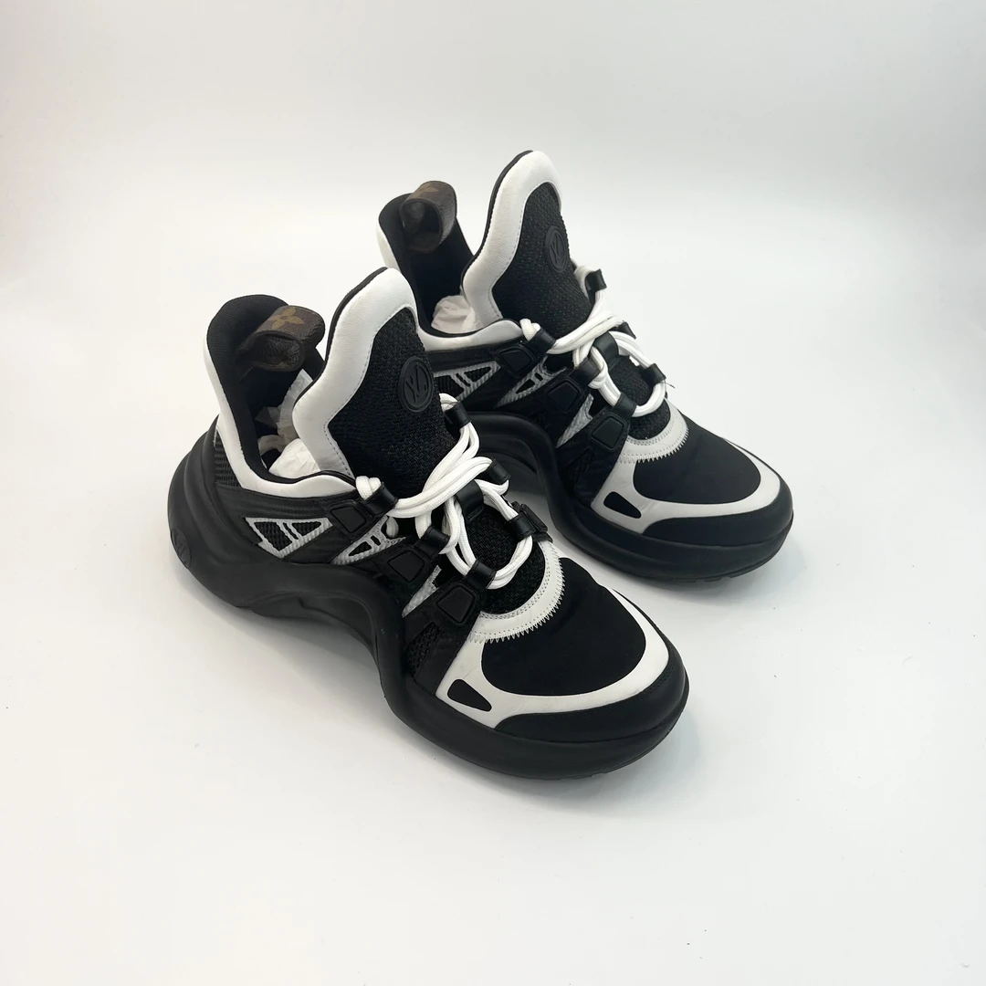 lv/37码/黑白熊猫老爹鞋/96新