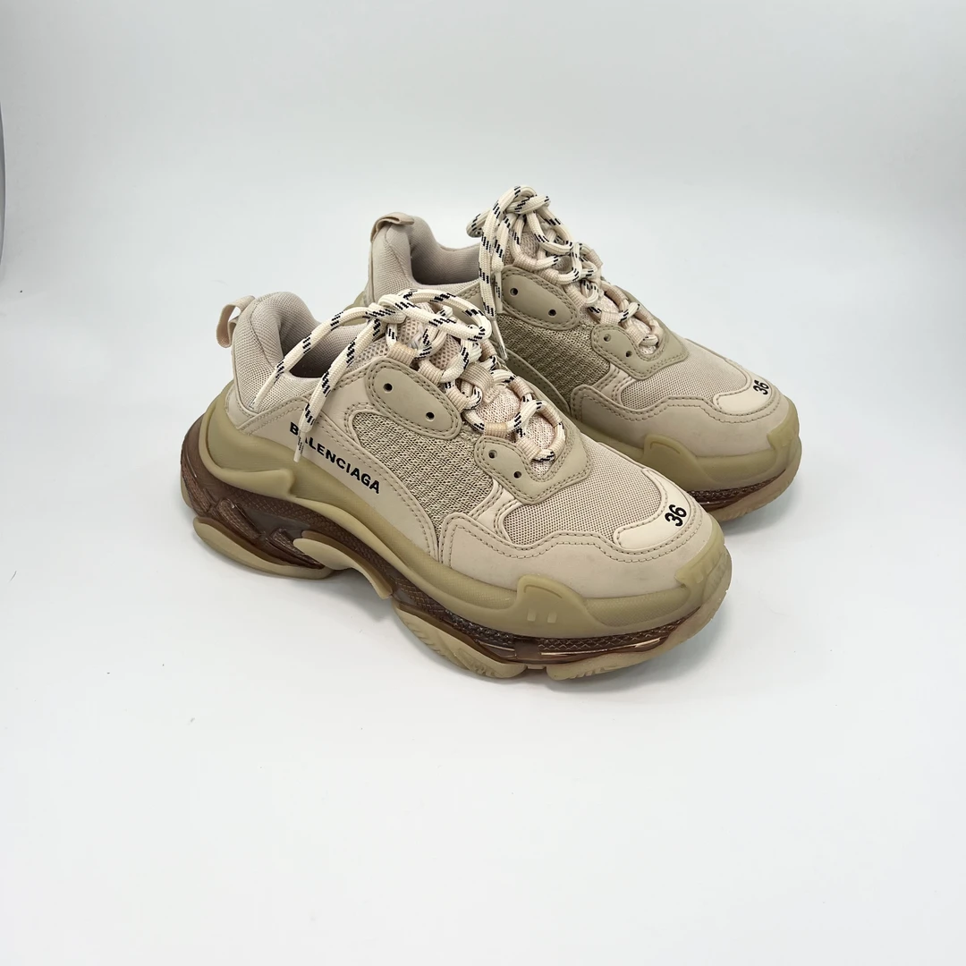 巴黎世家/36码/奶茶色triples老爹鞋/97新